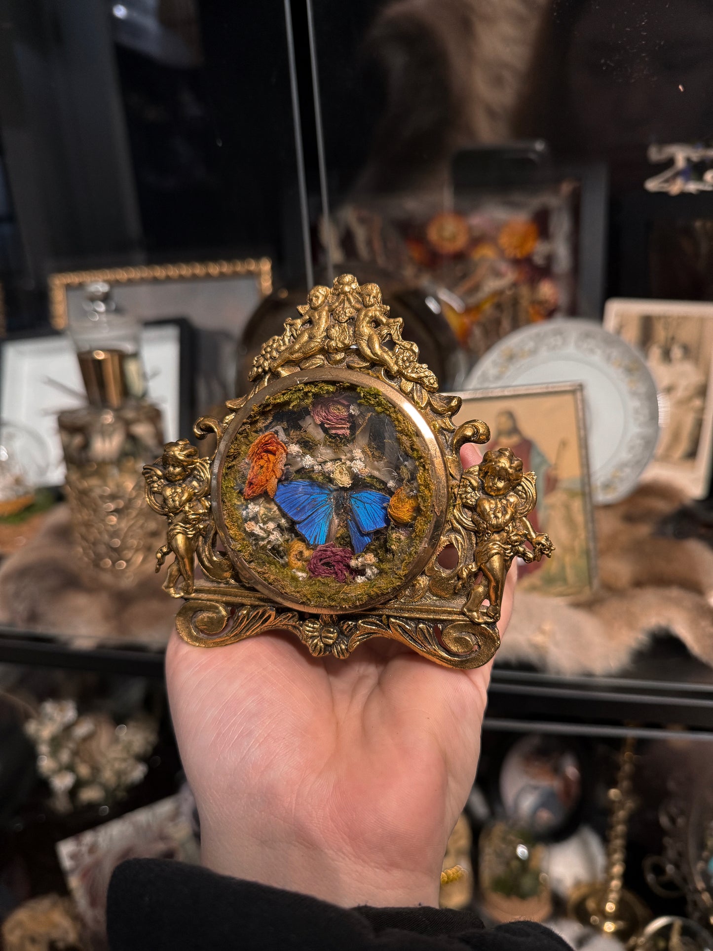 #41 Mini Repurposed antique clock & Lizard bones